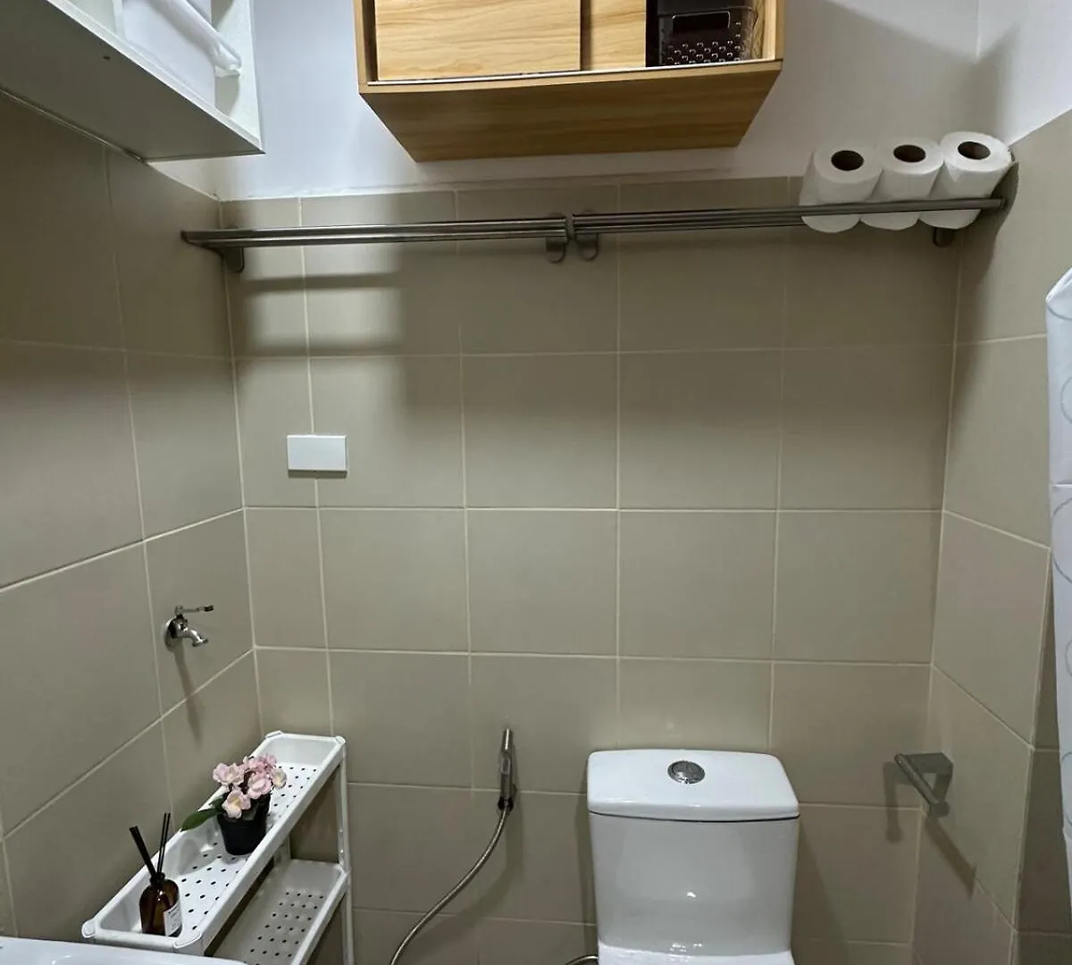 1Br Ayala Makati Apartment At Lush Residences Manila