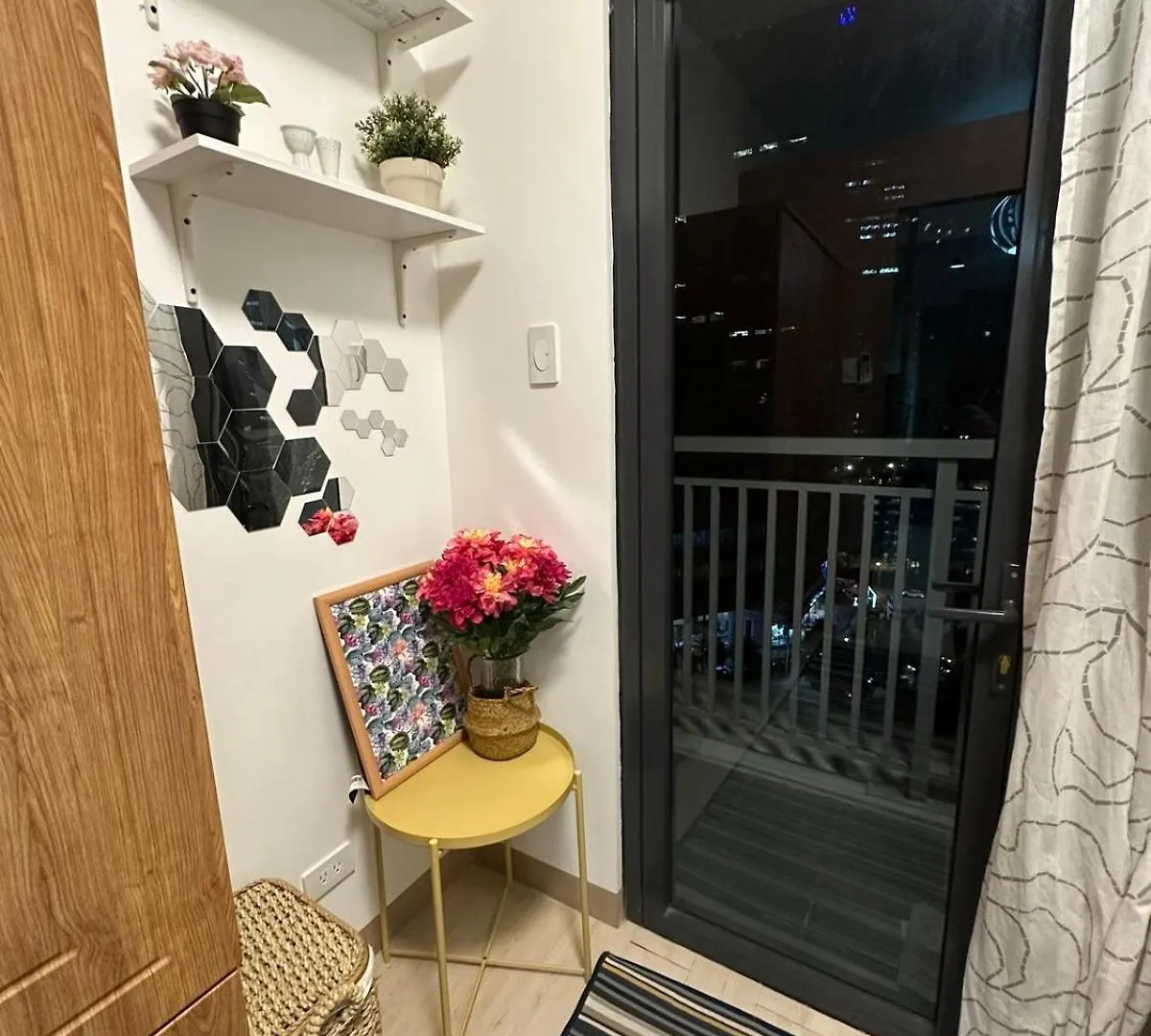 1Br Ayala Makati Apartment At Lush Residences Manila 0*,  Filippinerna