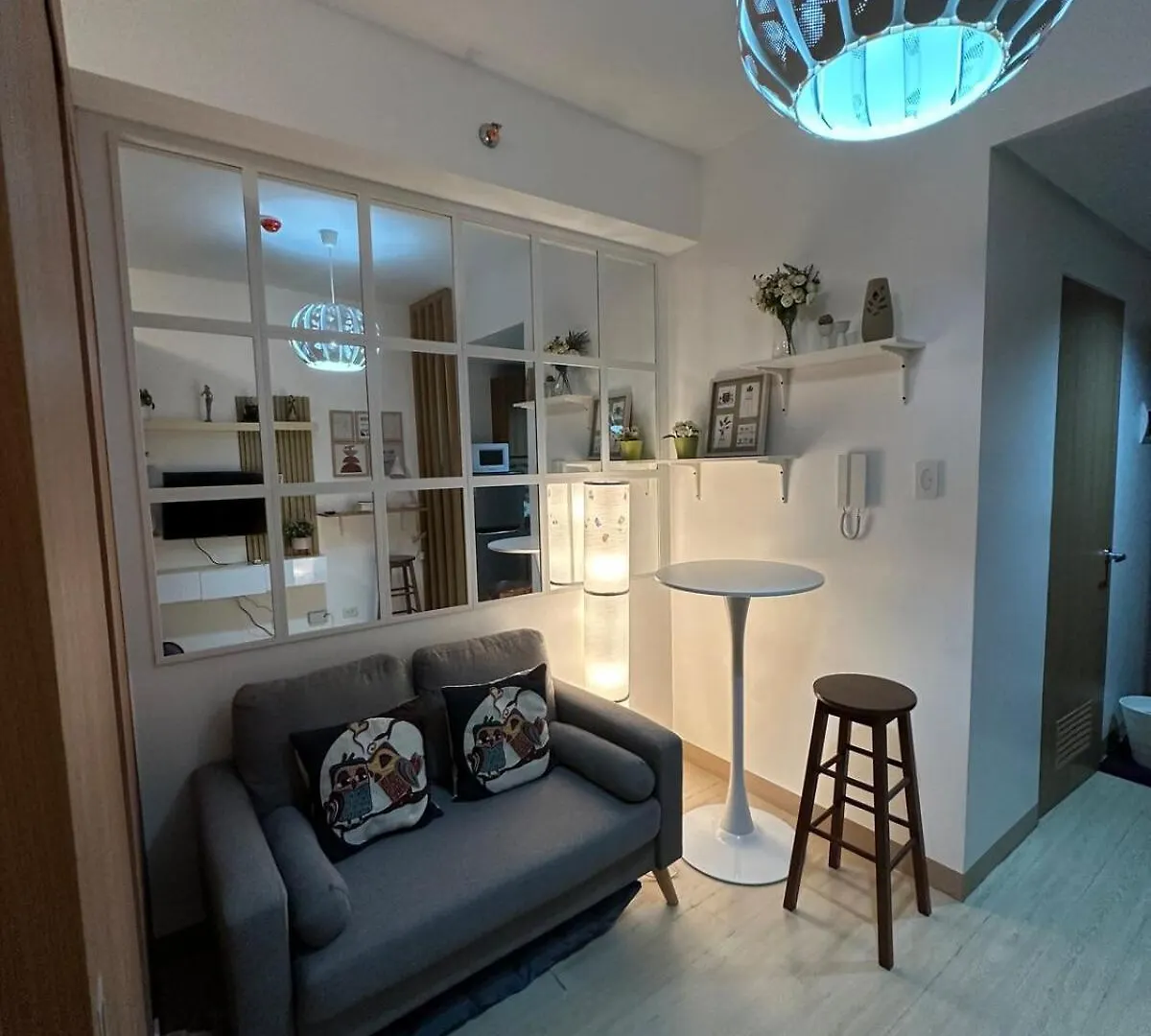 1Br Ayala Makati Apartment At Lush Residences Manila