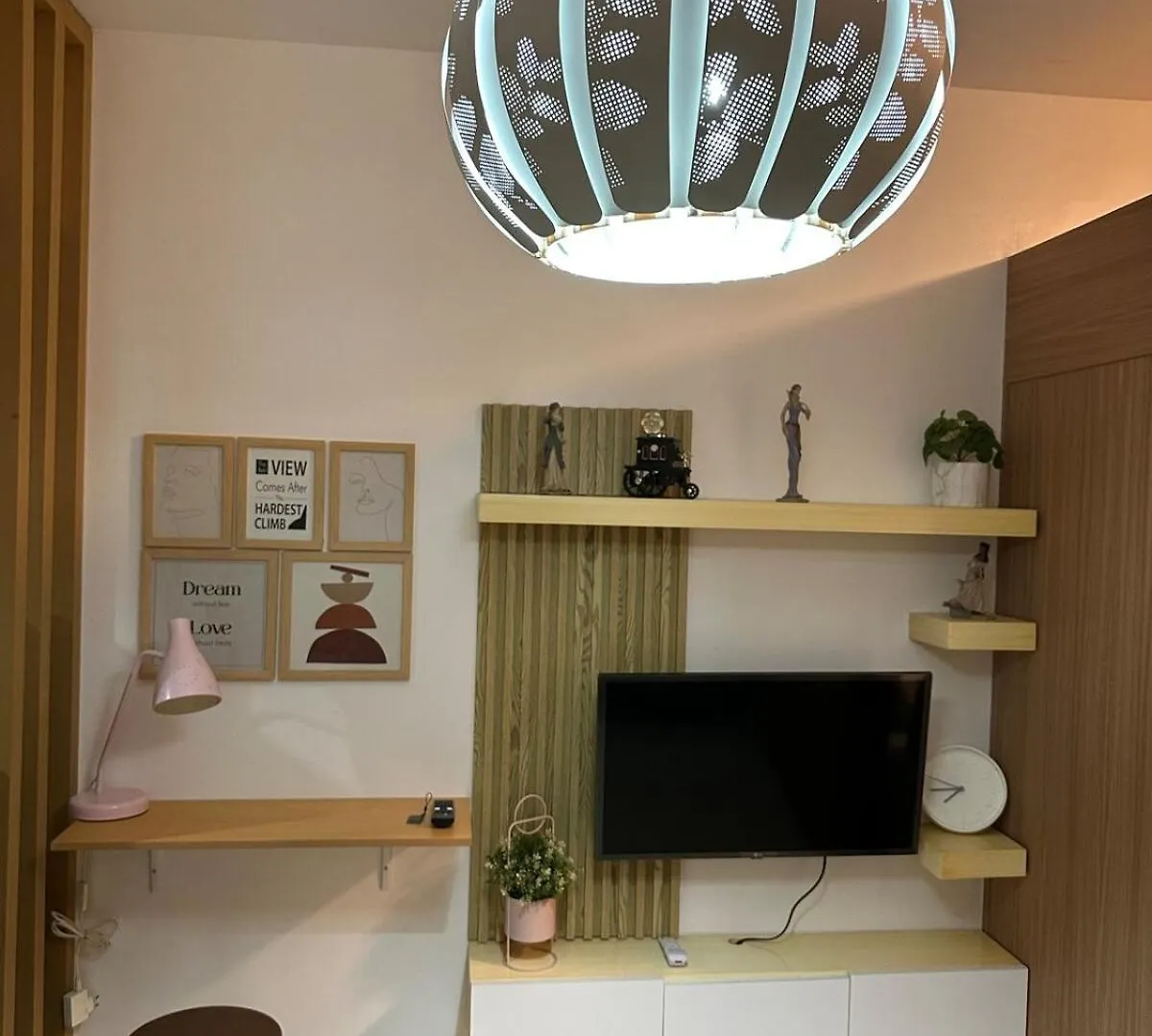 1Br Ayala Makati Apartment At Lush Residences Manila Filippinerna