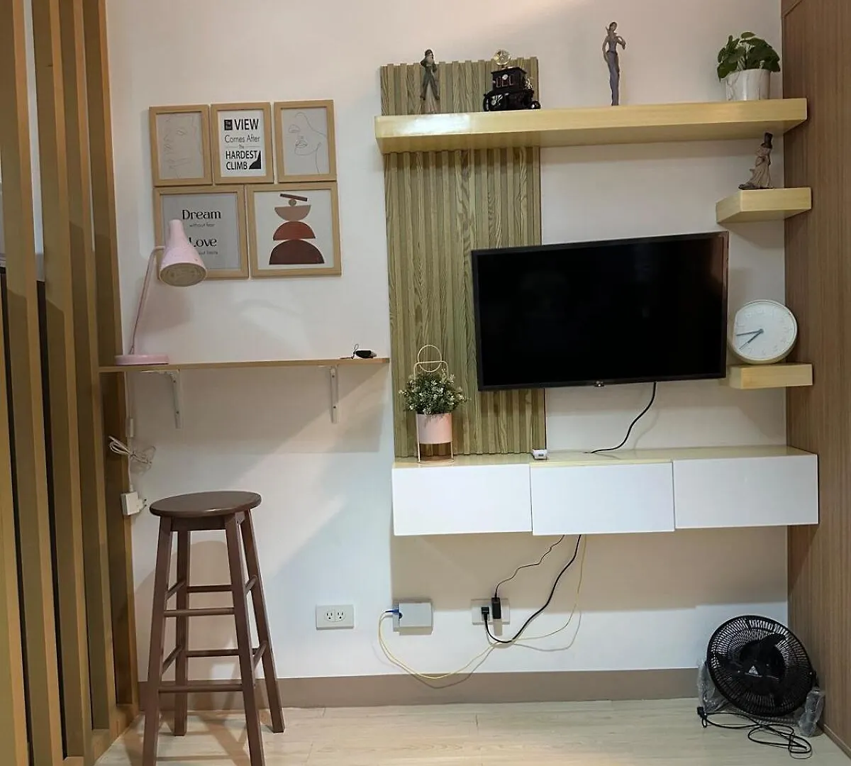 1Br Ayala Makati Apartment At Lush Residences Manila