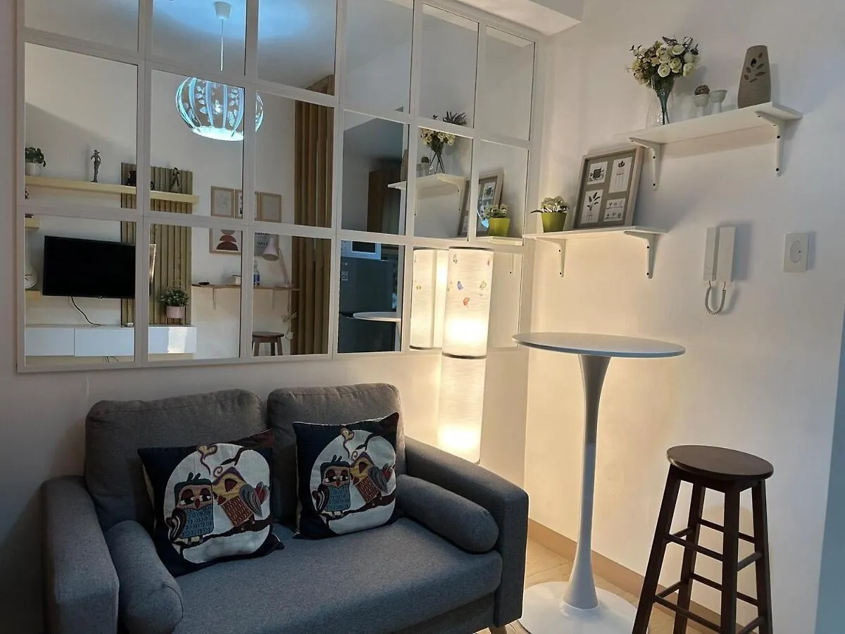 1Br Ayala Makati Apartment At Lush Residences Manila 0*,  Philippines