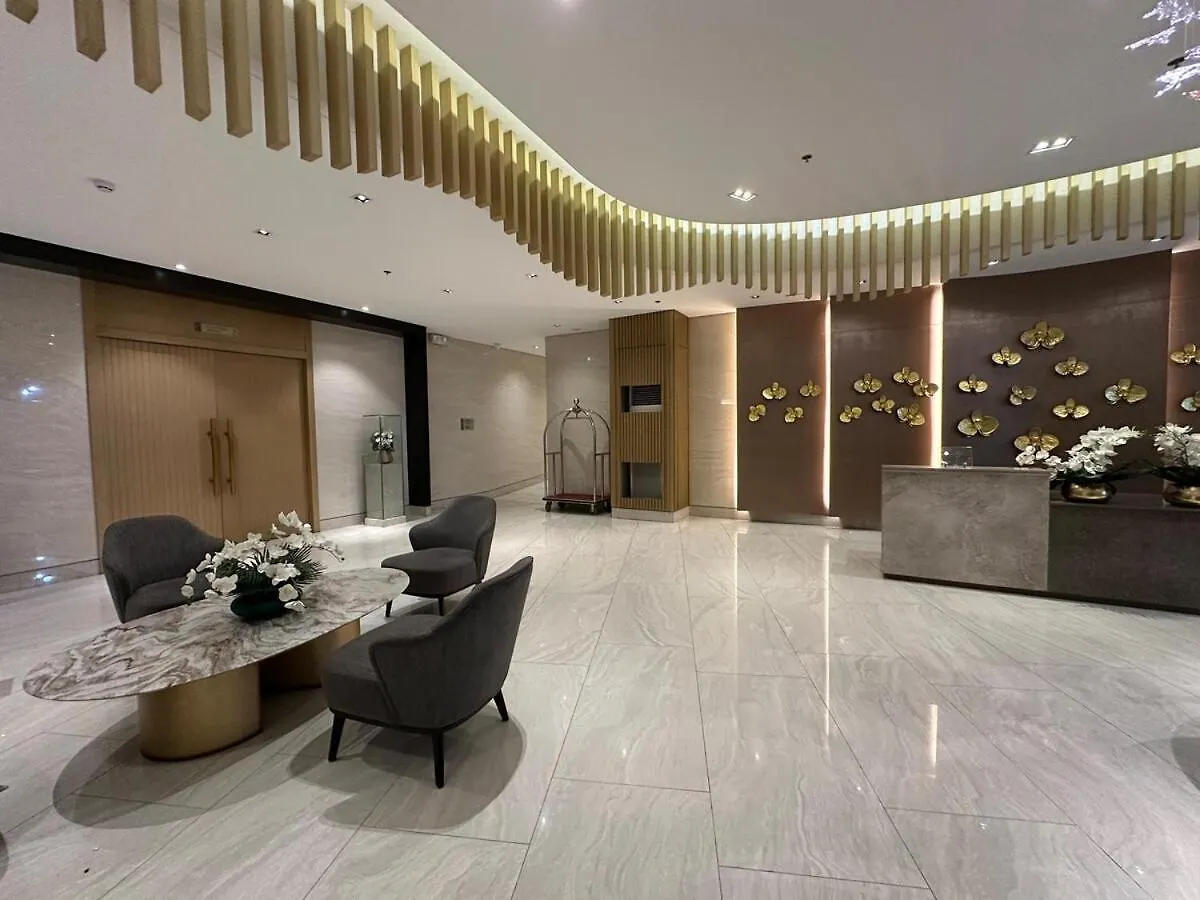 1Br Ayala Makati Apartment At Lush Residences Manila