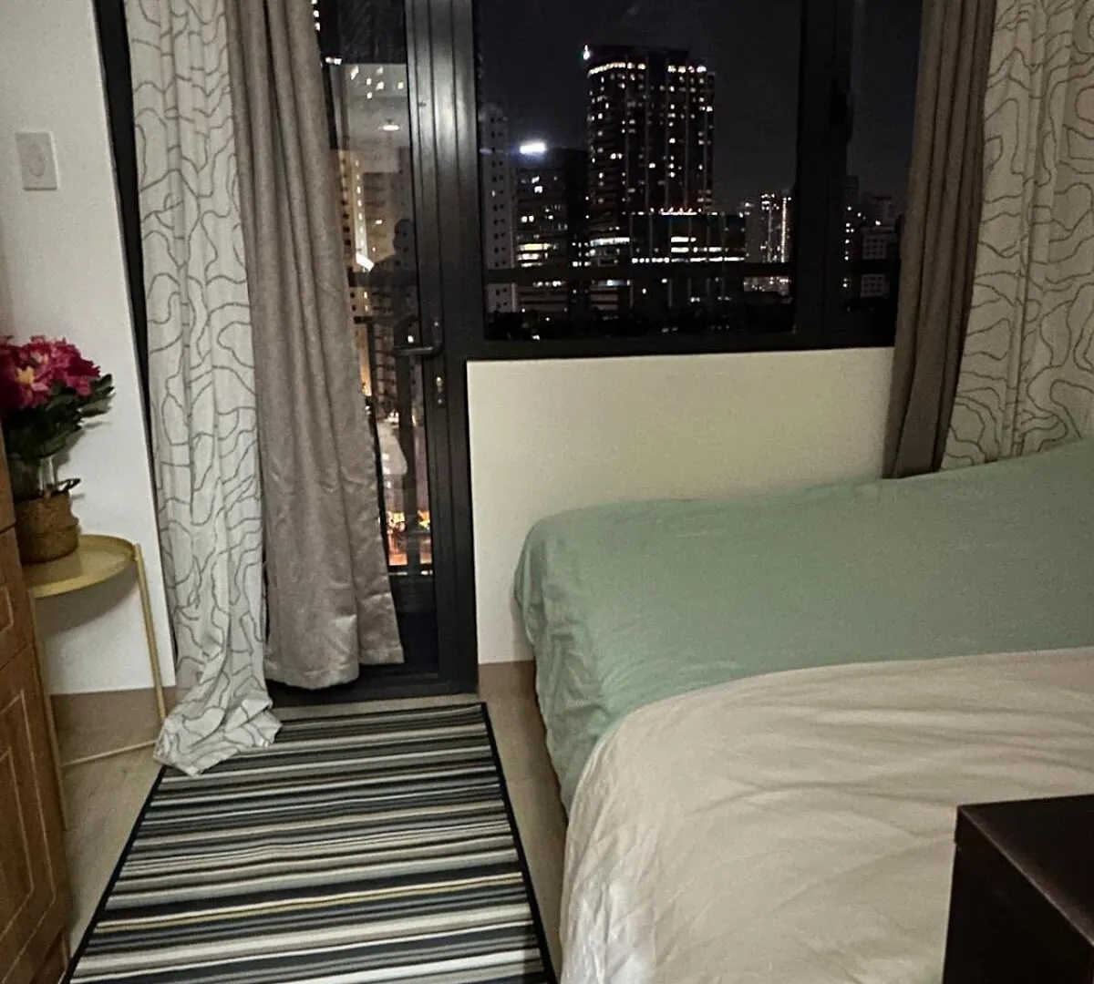 1Br Ayala Makati Apartment At Lush Residences Manila