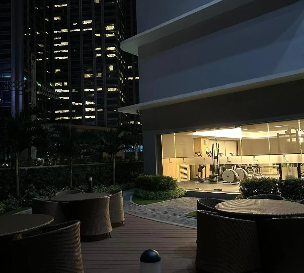 1Br Ayala Makati Apartment At Lush Residences Manila 0*,